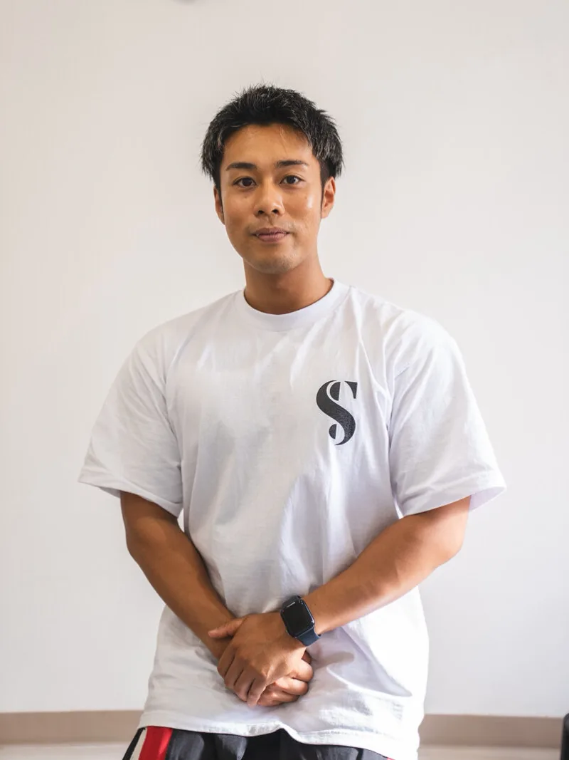 トレーナー NAOTO